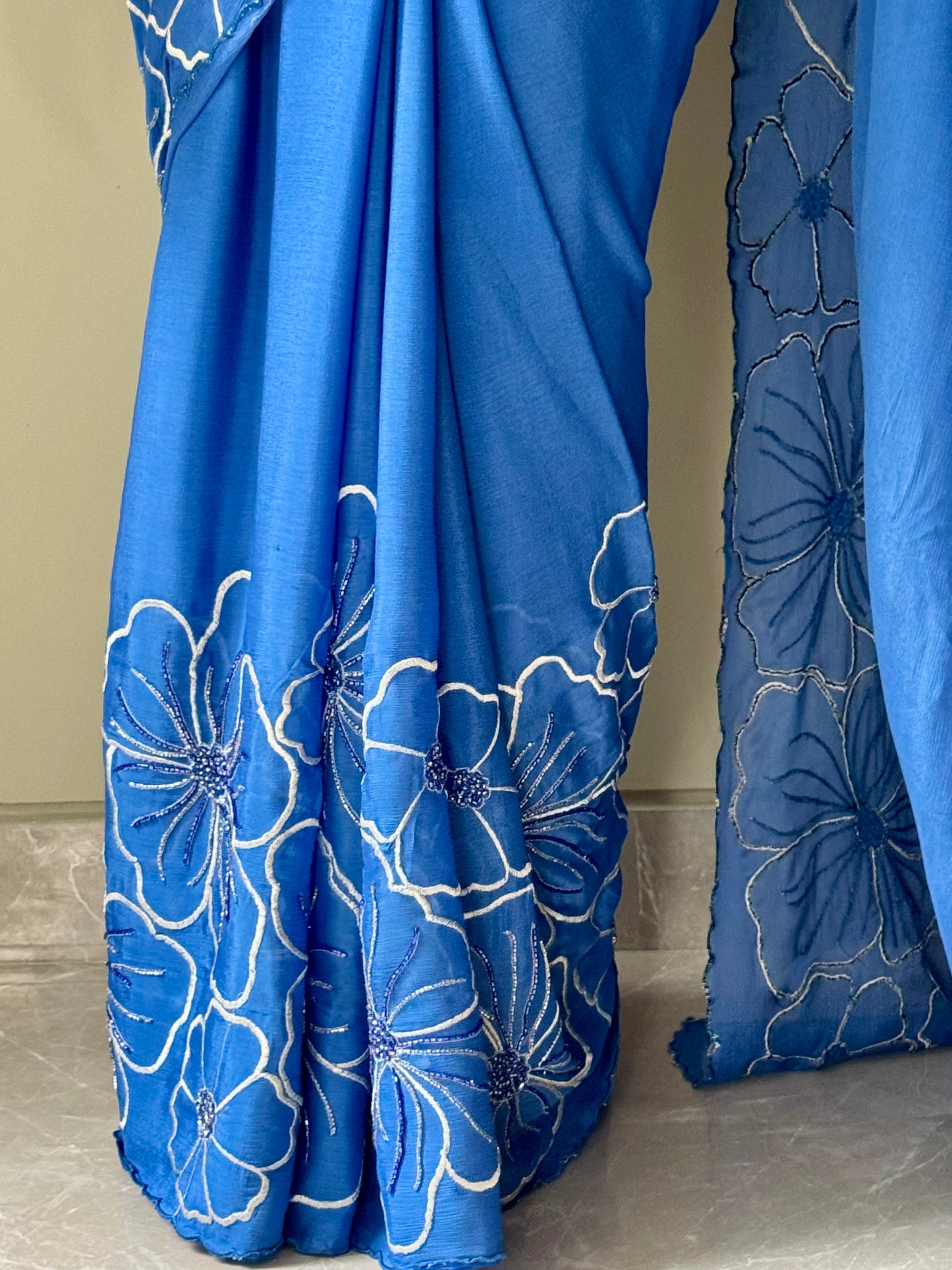 Blue Meadow, Chandni Neela