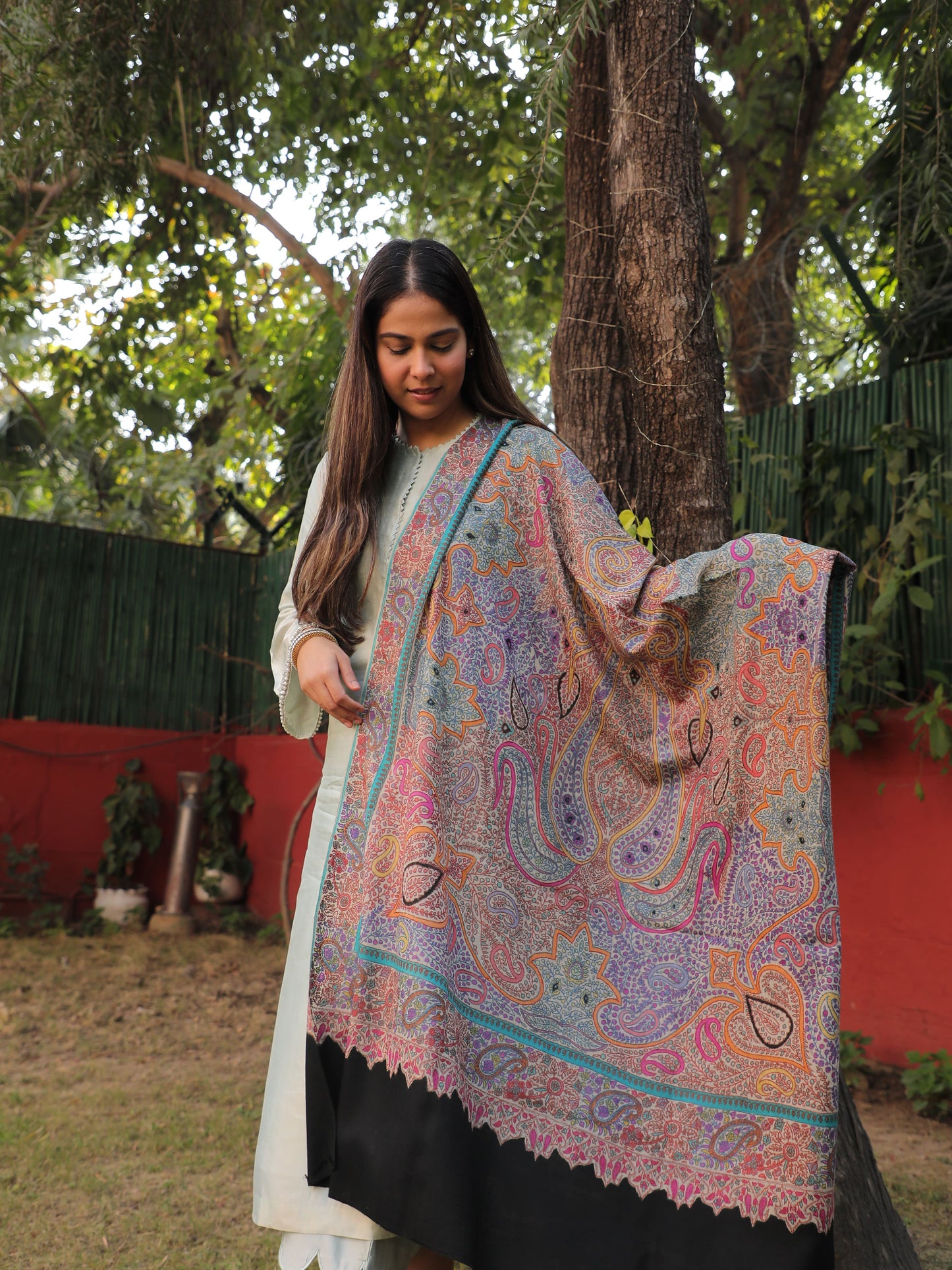 Rang-e-Pashmina Sonpah, Mehfil Multicolor Pashmina