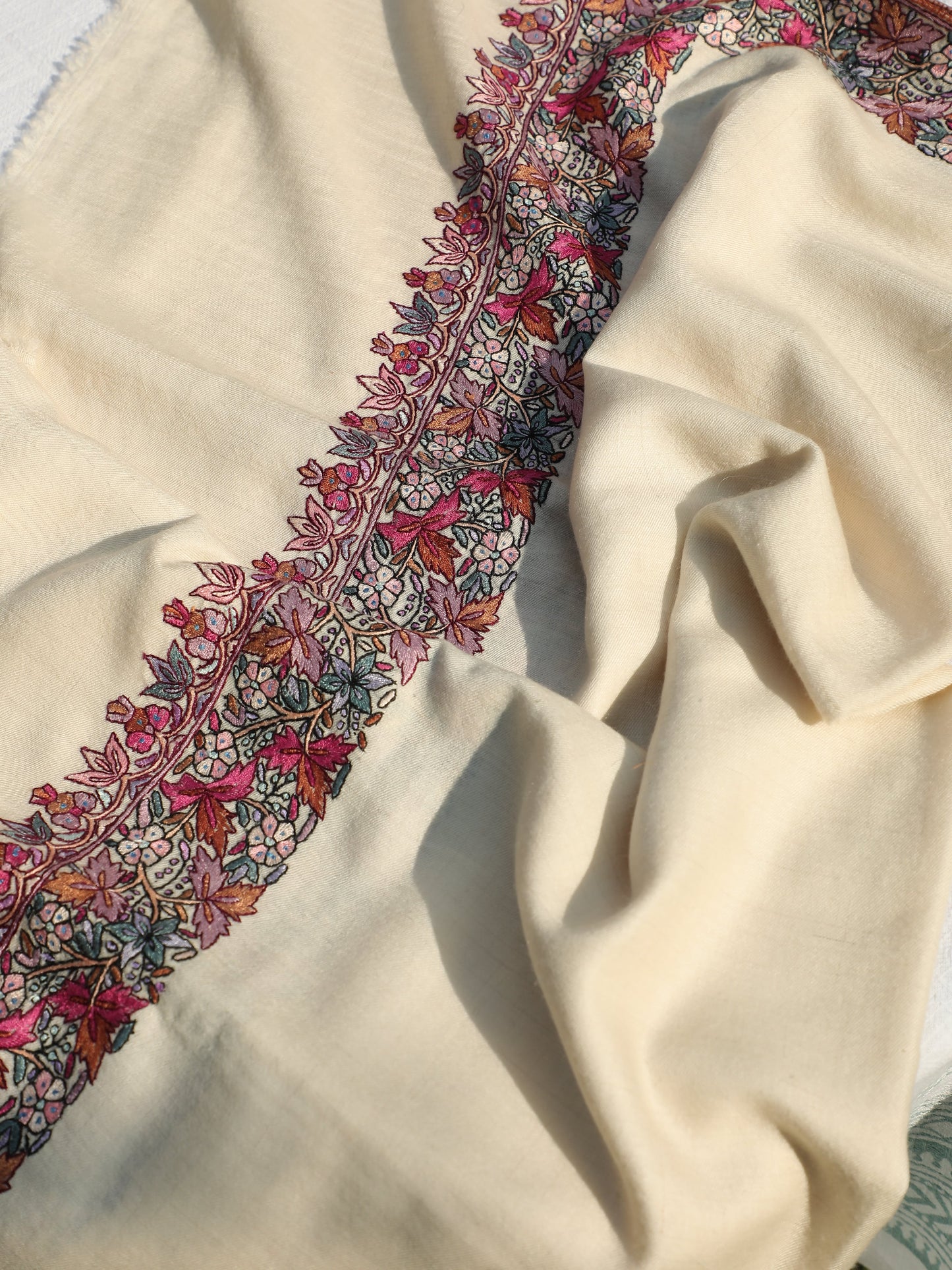 Phoolkari Sozni Pashmina, Gulbahaar Pashmina, Cream Blossom Sozni